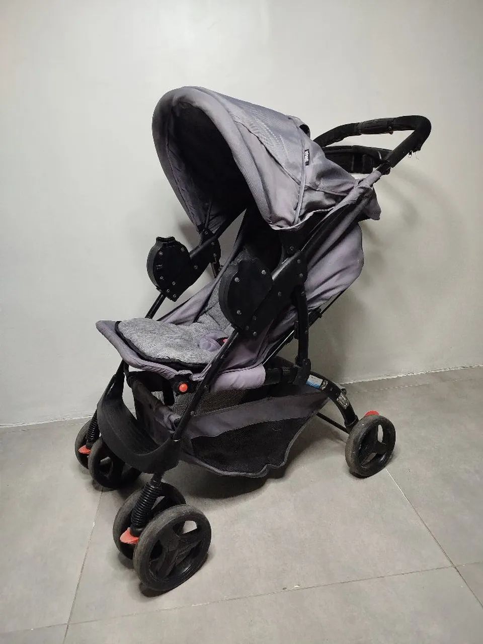 Carrinho de bebê Infanti  - Foto 2