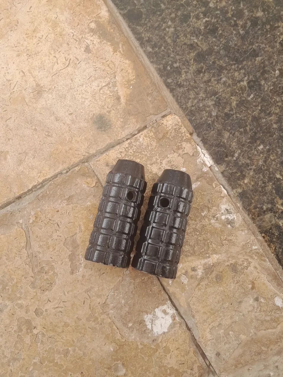 Apoio trolhão pezinho alumínio pedaleira - Foto 3