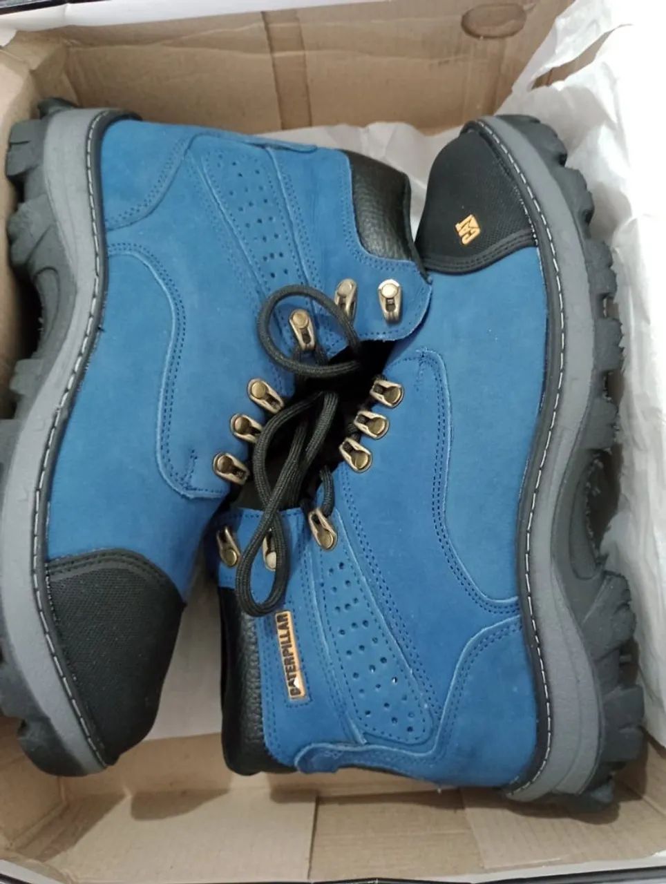 Botinas cat em promoção  - Foto 3