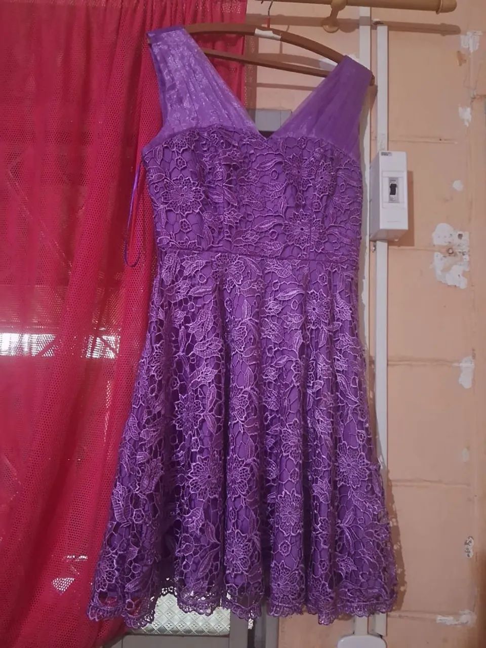 Vestido roxo de renda M - Foto 2