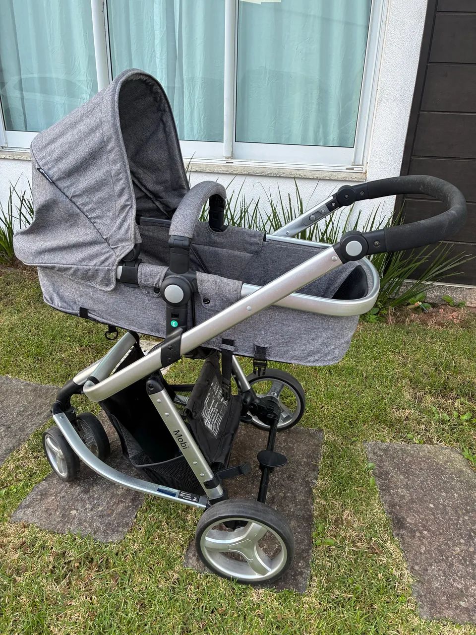 Carrinho + Bebê Conforto com Base  SAFETY 1ST