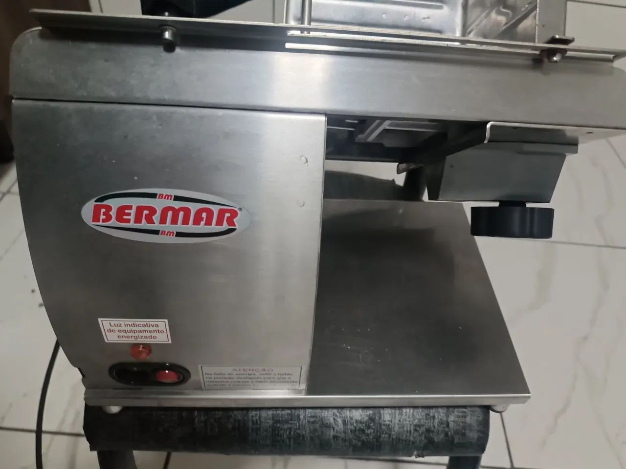 Cortador de Frios Bermar semi nova - Foto 3