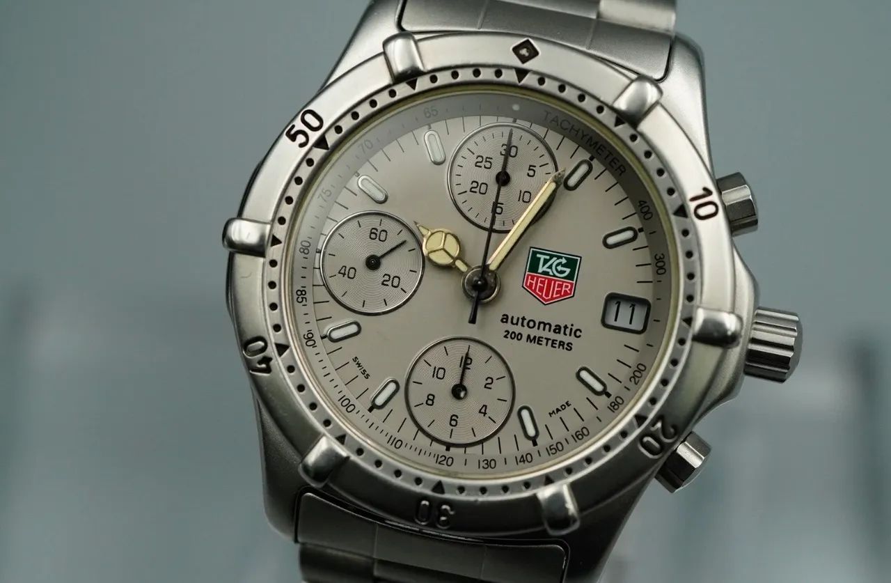 TAG Heuer 2000 Professional Chronograph Automático