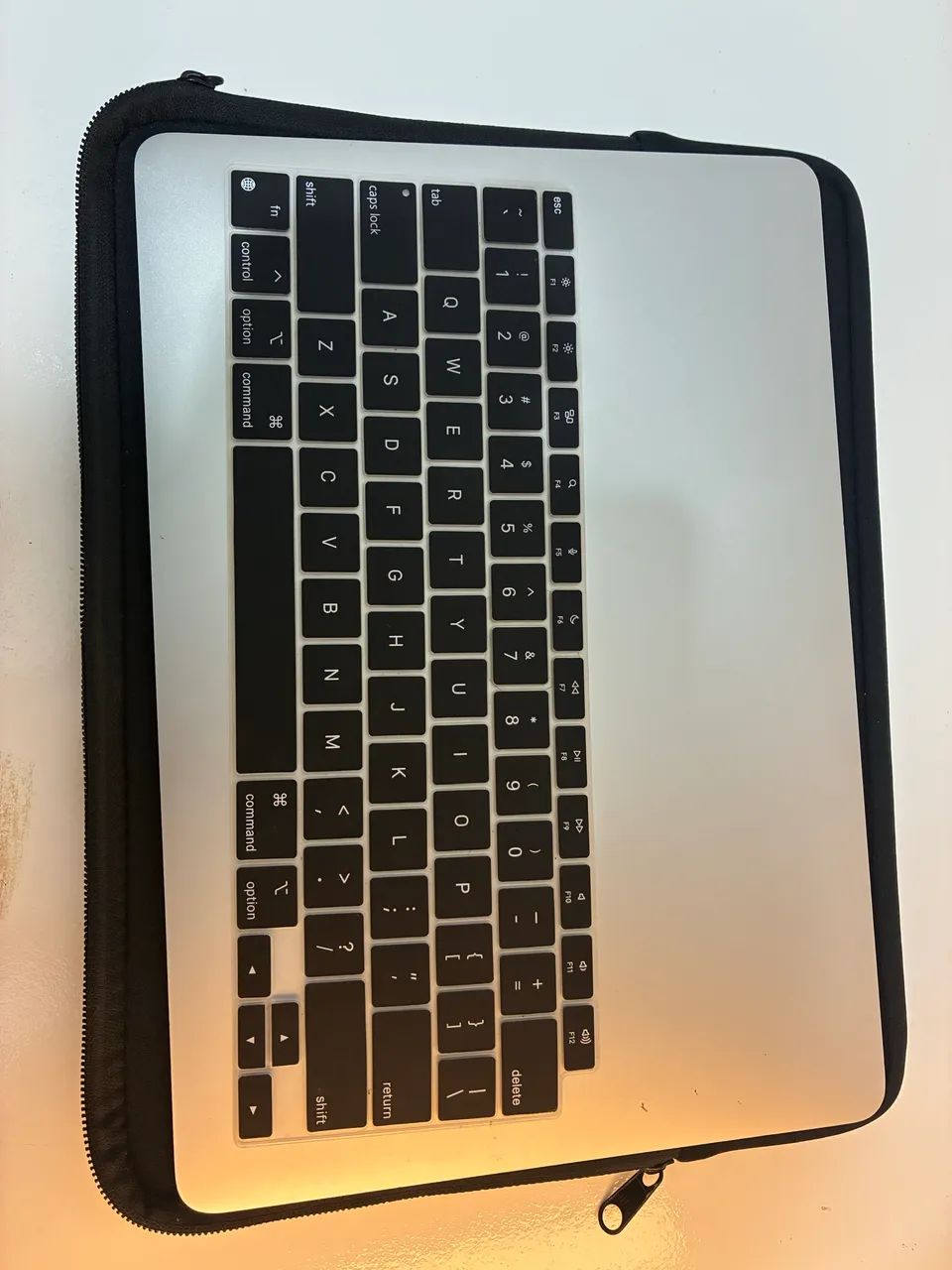 Macbook Air 13 i5 500gb + Capa + Case + Película de teclado - Foto 5