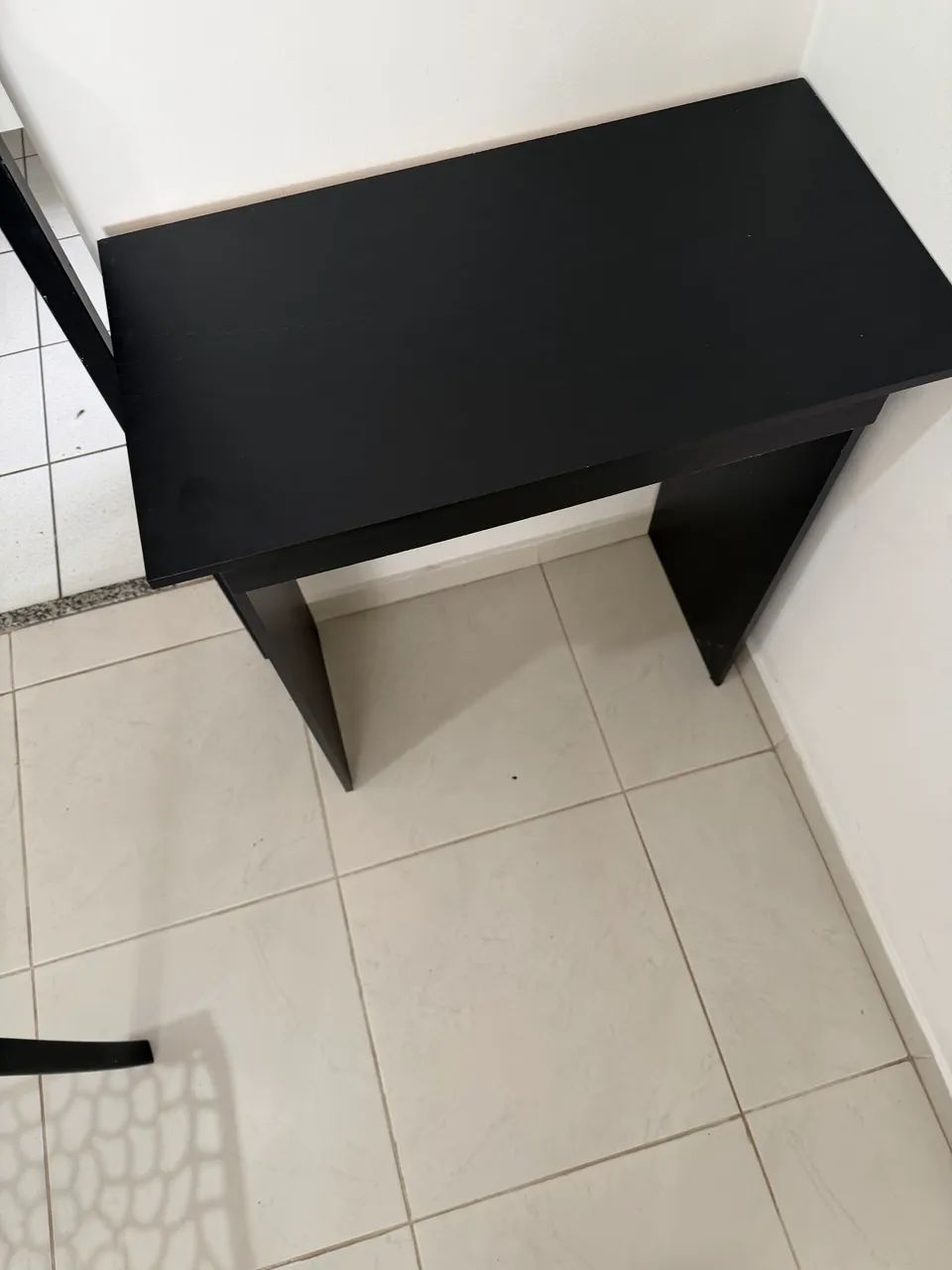Mesa escrivania com gaveta novíssima  - Foto 5
