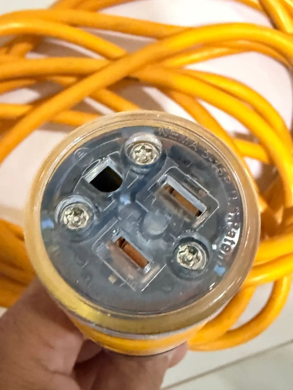 CABO DE EXTENSÃO ELÉTRICA DEWALT 25 FT - Foto 4