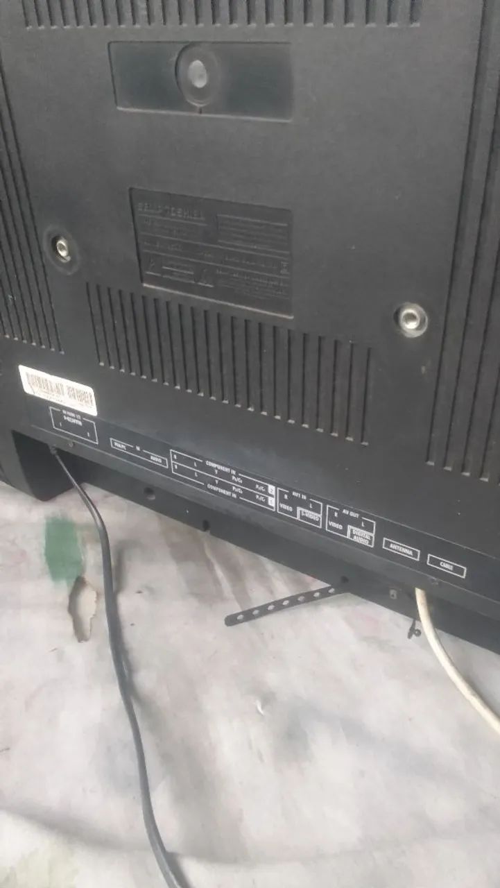 TV de LCD semp Toshiba 32 polegadas funcionando normalmente  - Foto 5
