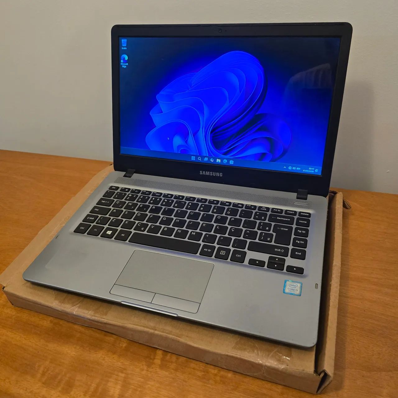 Notebook samsung i5, 8gb de ram DDR4, em excelente estado