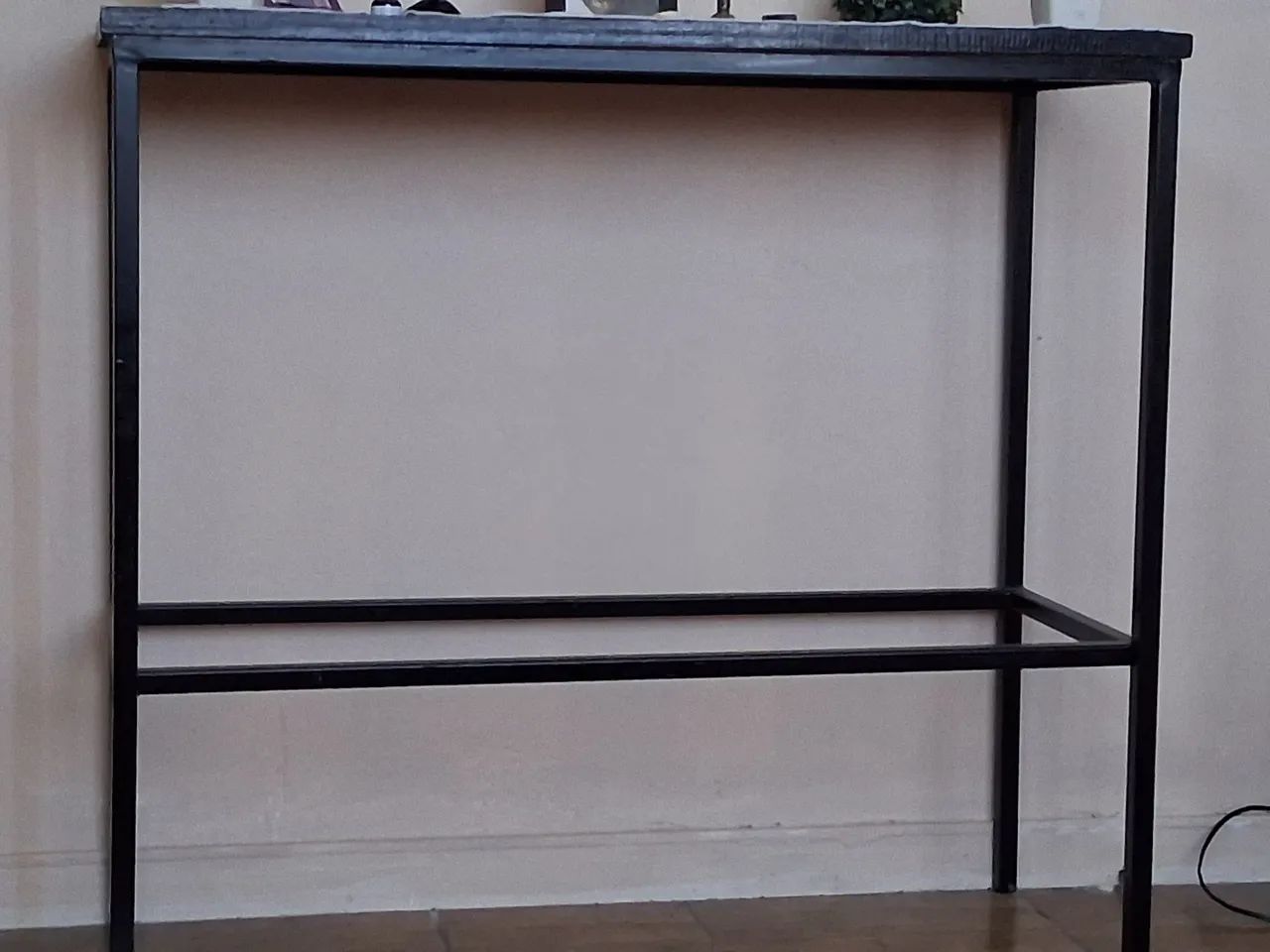 Mesa de canto com vidro encima - Foto 2