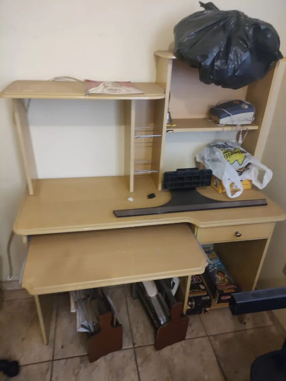 mesa de computador home office