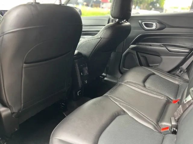 Jeep Compass LONG. T270 1.3 TB 4x2 Flex Aut., foto 13 de 15