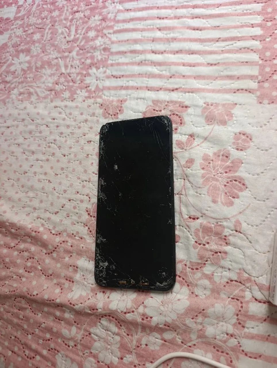 Celular pra retirar peças 