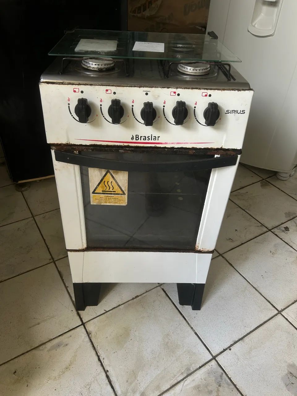 Fogão 4 bocas e forno (frete grátis)