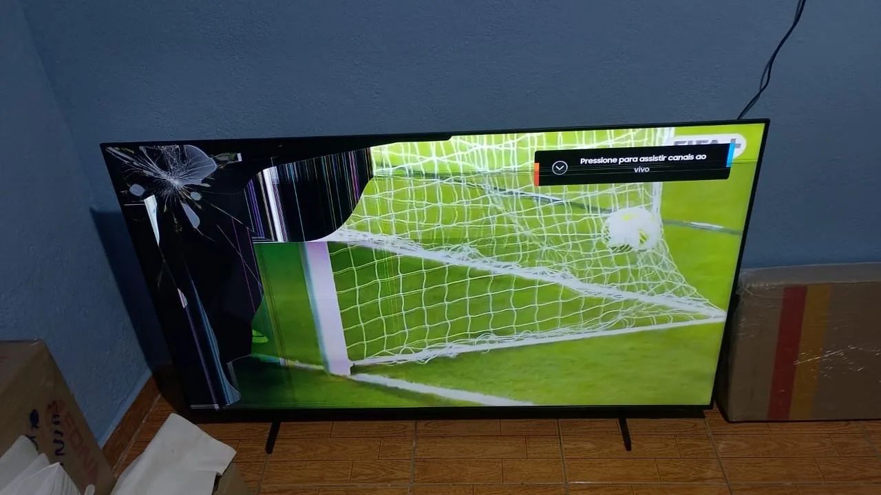 Televisão Samsung Smart 58 polegadas tela quebrada 