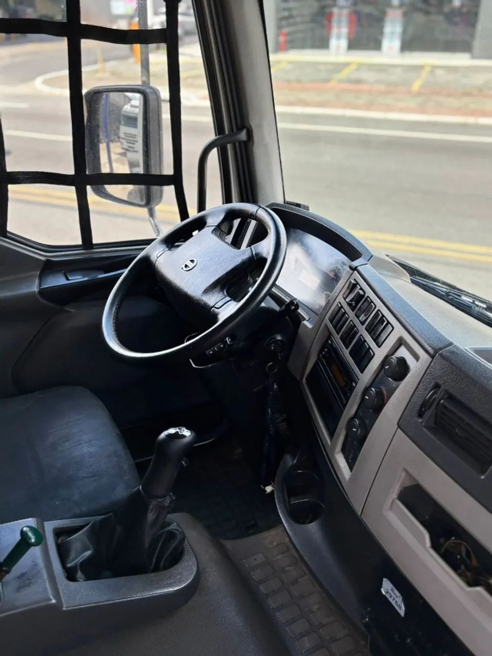 VOLVO VM 330 4X2 - Foto 5