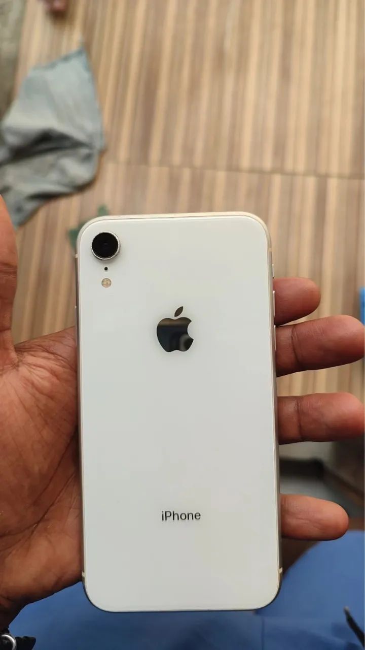 iPhone XR 