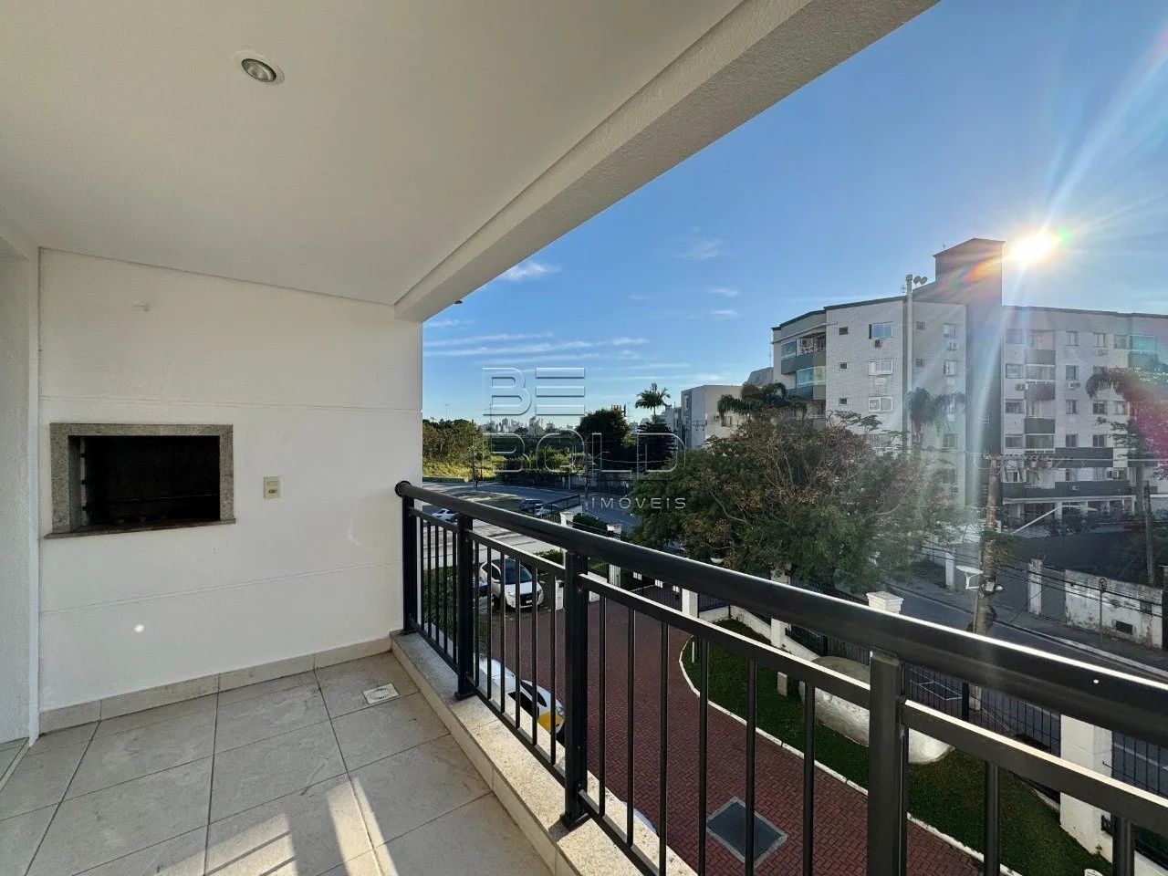 Apartamento com sacada gourmet no Abraão - Foto 3