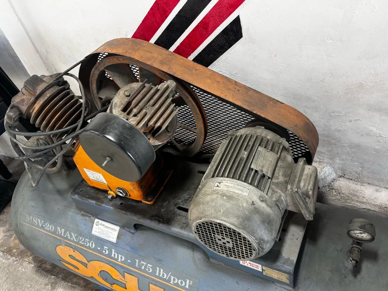 VENDE-SE COMPRESSOR SCHULZ MSV-20 MAX/250 - Foto 4
