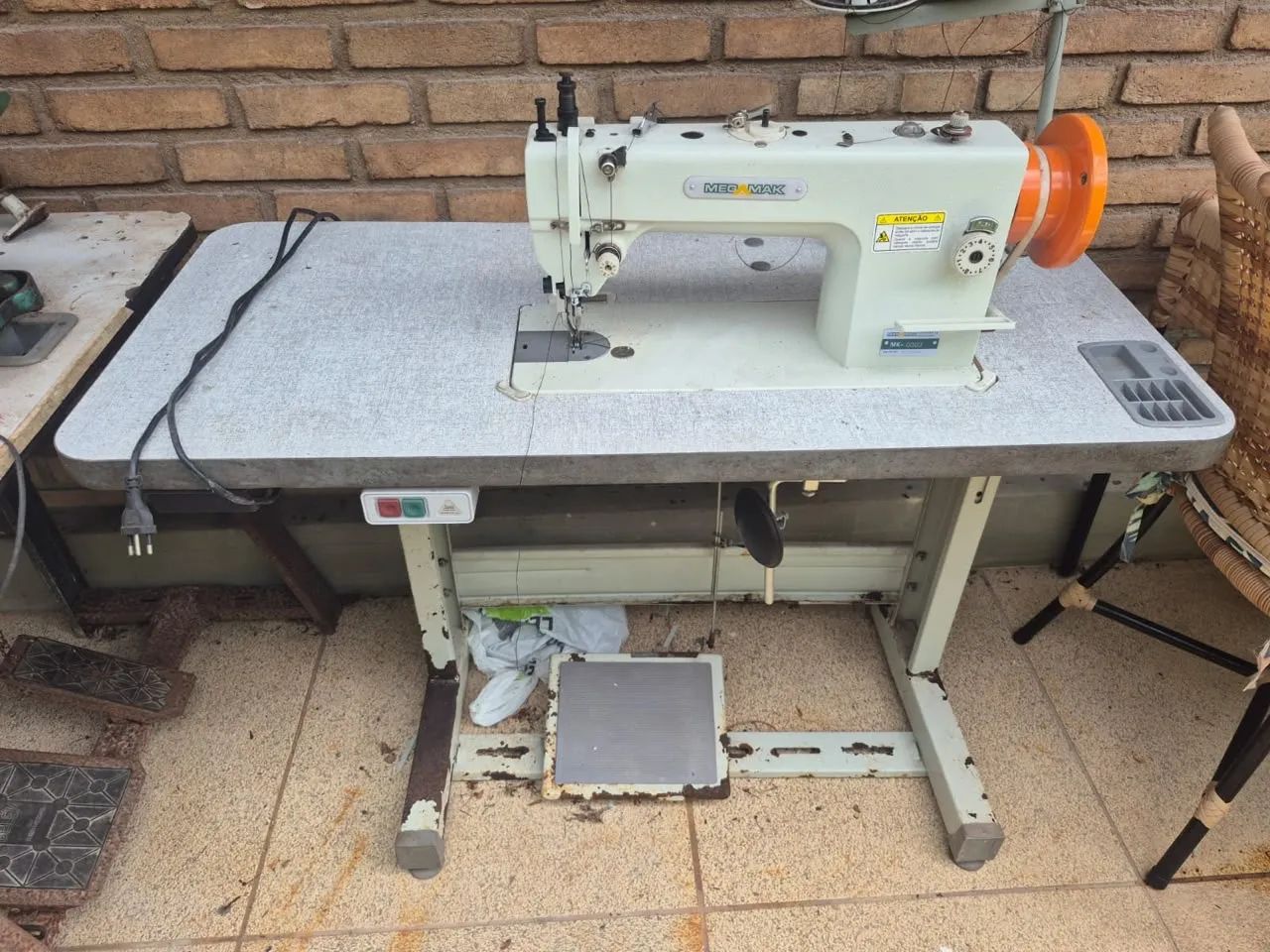 Máquina de costura Couro e tecido  - Foto 2