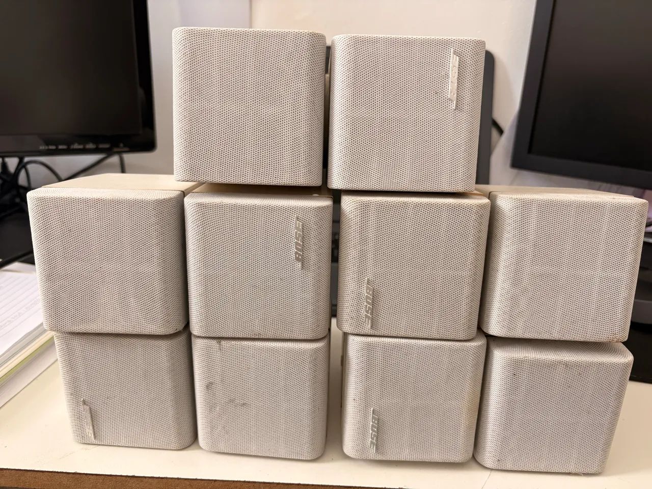 10 caixas BOSE + Suportes 