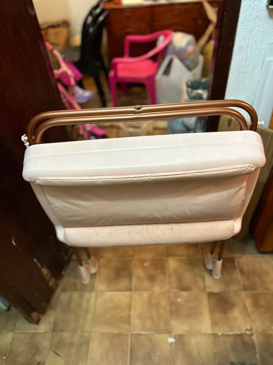Banheira com suporte e trocador 