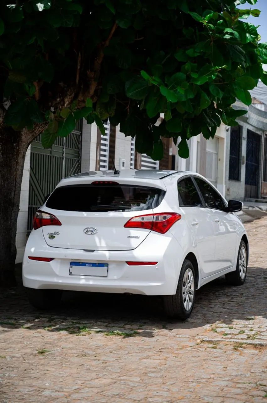 Hyundai HB20 C.style/c.plus 1.6 Flex 16V Aut. 2017 - Foto 3
