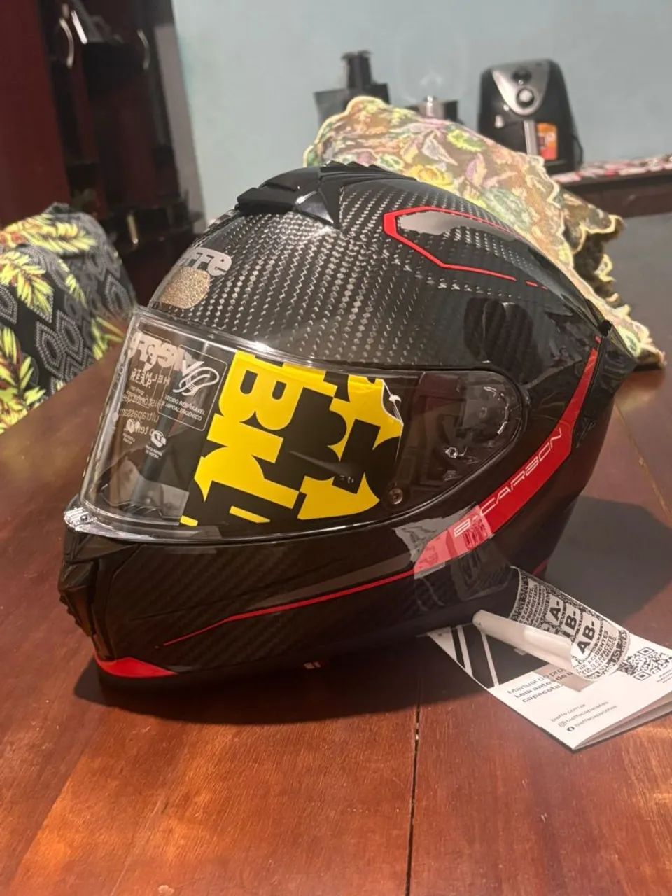 Capacete NOVO Bieffe B Carbon tam 56 em fibra de carbono! nunca usado - Foto 6