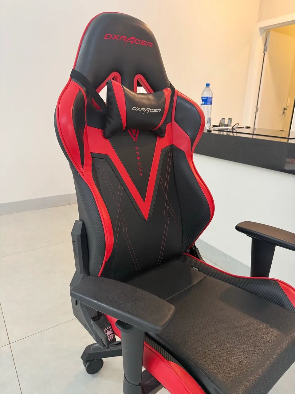Cadeira Gamer DXRacer Valkyrie - Preta e Vermelha - Foto 2
