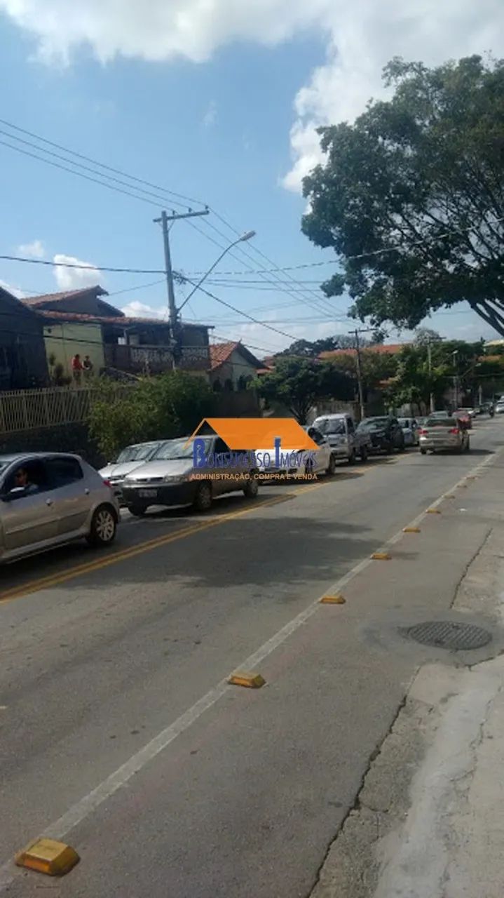 Prédio Comercial de 3 quartos no bairro Santa Mônica - Foto 2