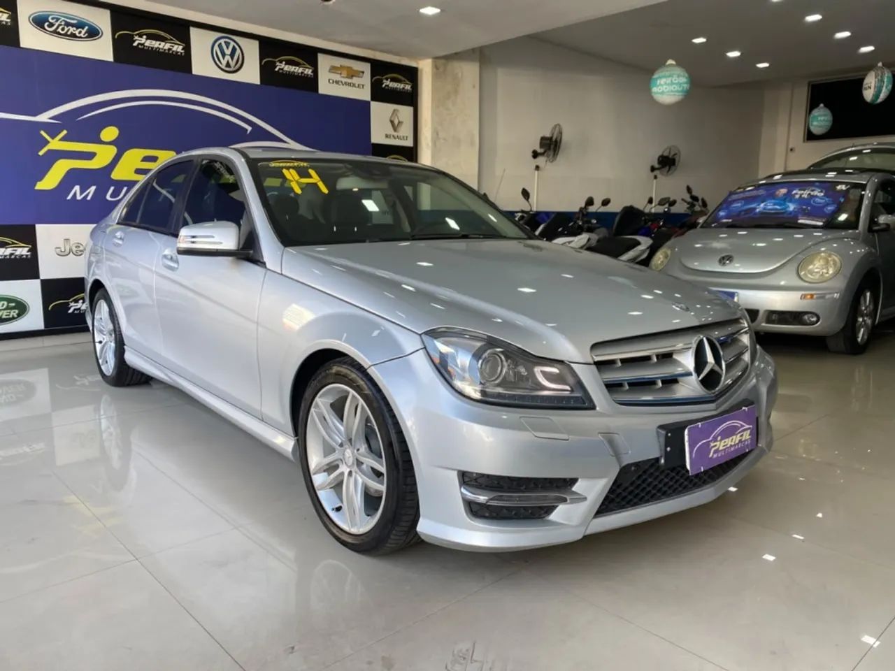 Mercedes-Benz C-180 CGI Sport 1.6 TB 16V 156cv Aut. 2014