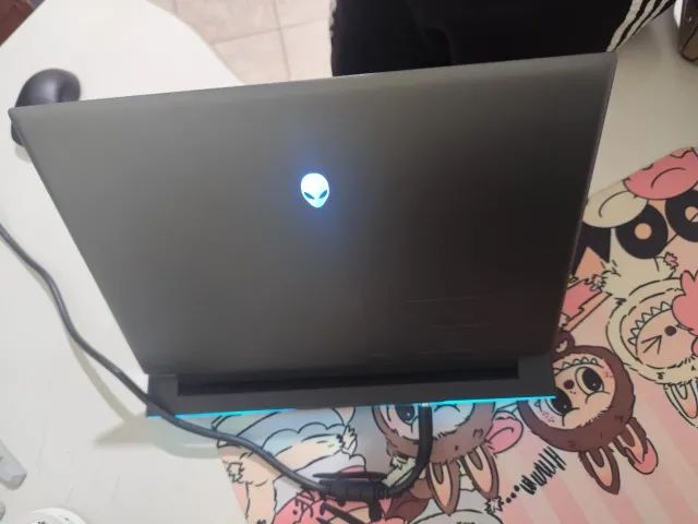 Alienware M16 R1 | RTX 4090 16GB | i9-13900HX | 32GB RAM | 1TB SSD