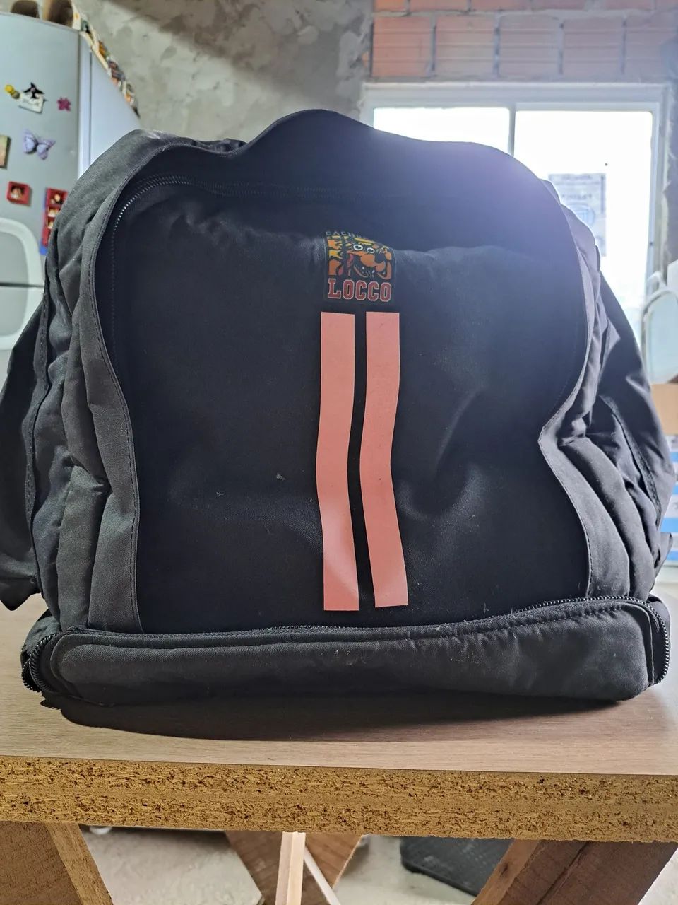Mochila preta 