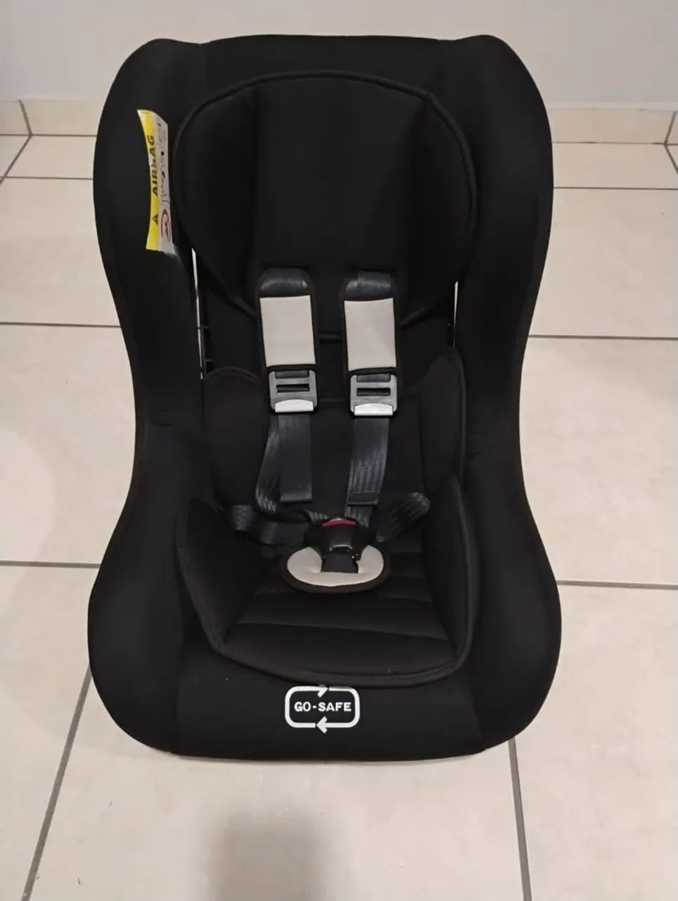 Cadeirinha infantil de carro semi nova 