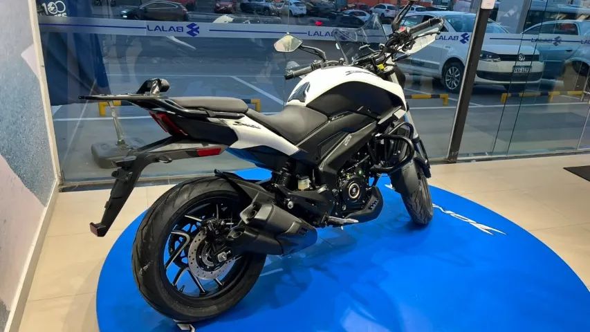 Bajaj Dominar D400 2026 - Zero KM  - Foto 5