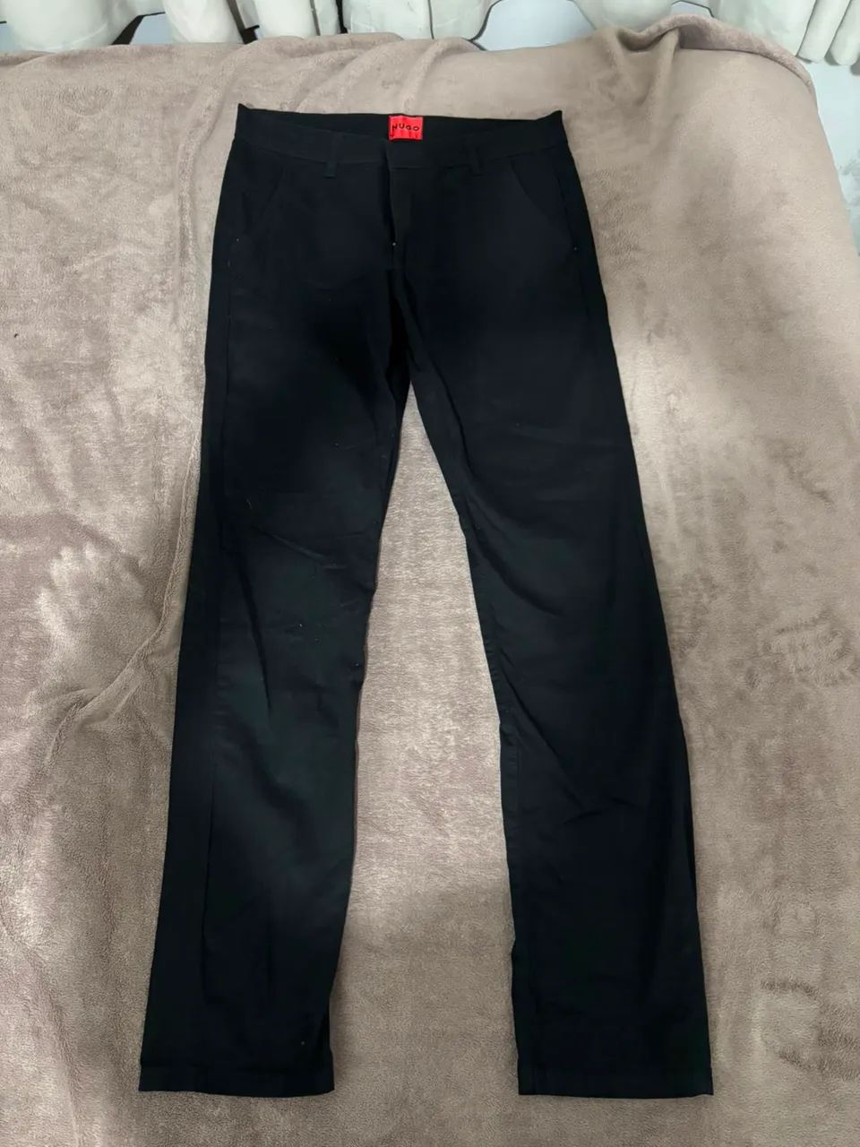 Calça chino HUGO (Hugo Boos)-Preta   - Foto 4