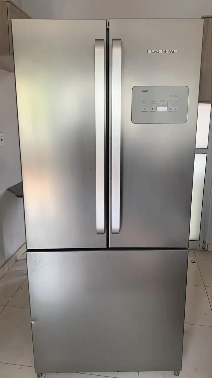 Vendo geladeira 
