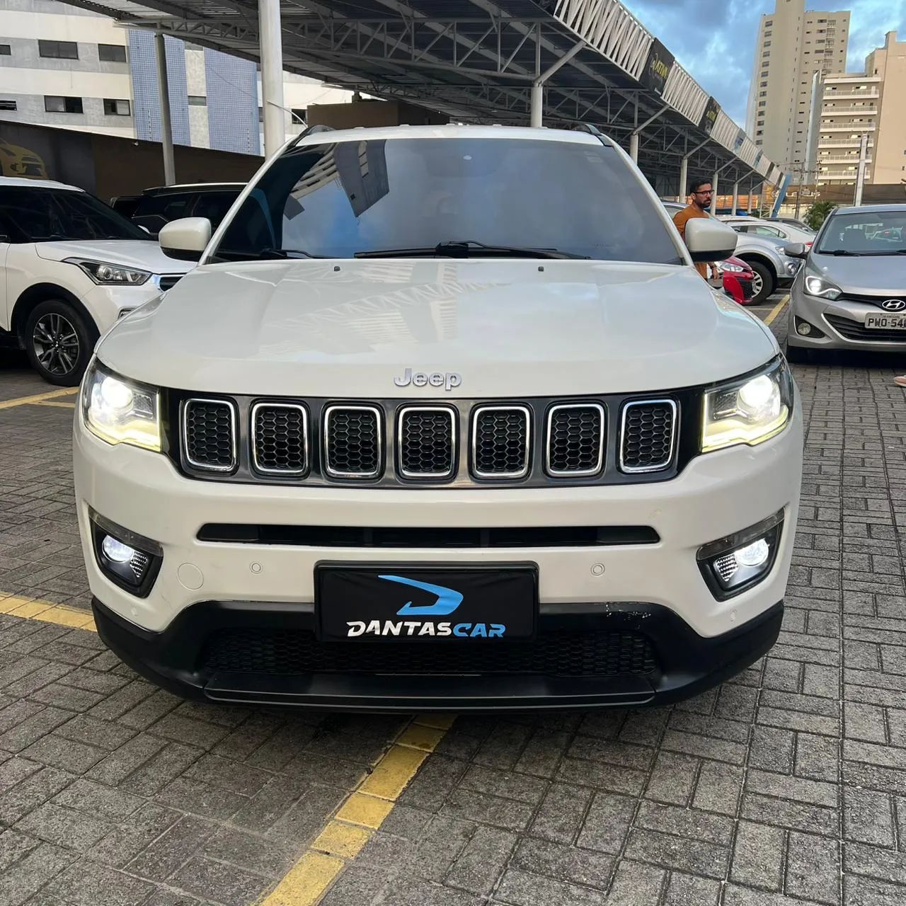 Jeep Compass Longitude 2.0 4X2 Flex 16V Aut. 2020 - Foto 2