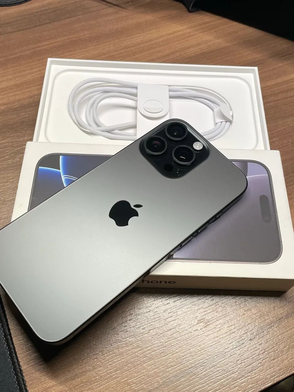 iPhone 16 Pro Max - Bateria 100% - Original - 256Gb - Foto 4