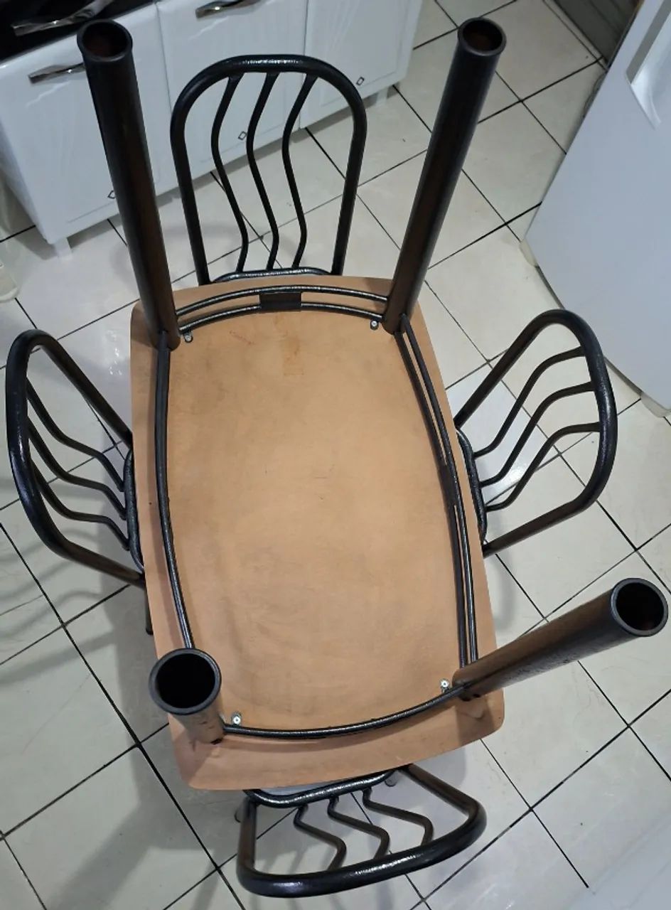 Mesa de Cozinha ou Jantar com 4 Cadeiras - Foto 5