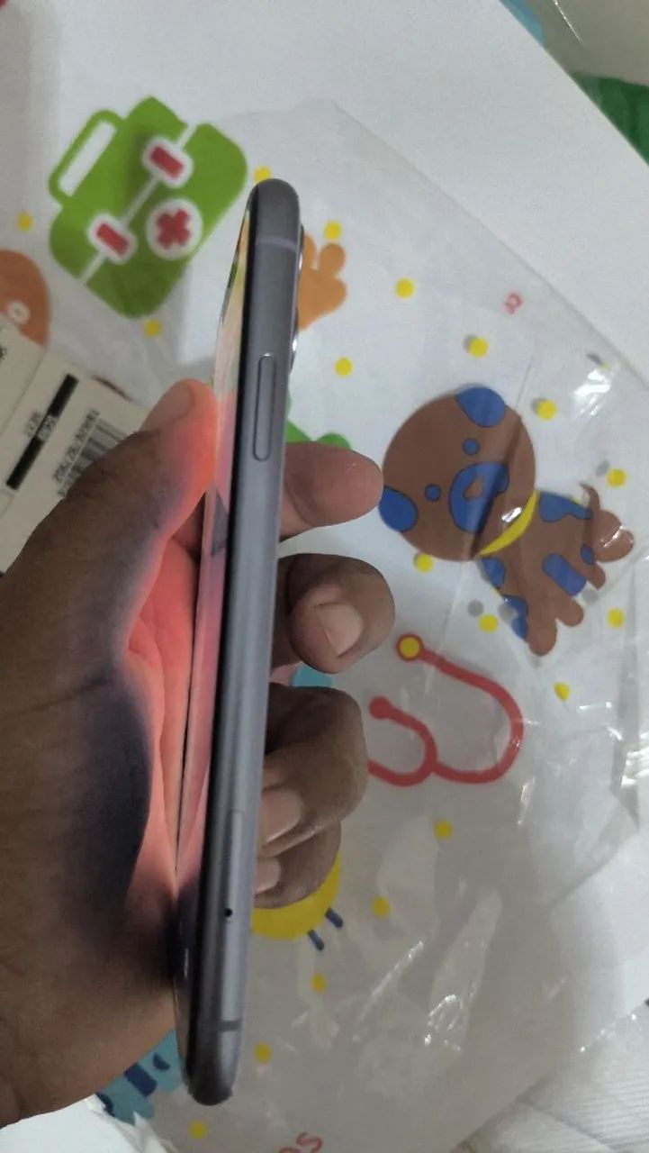 iPhone 11 funcionando tudo 