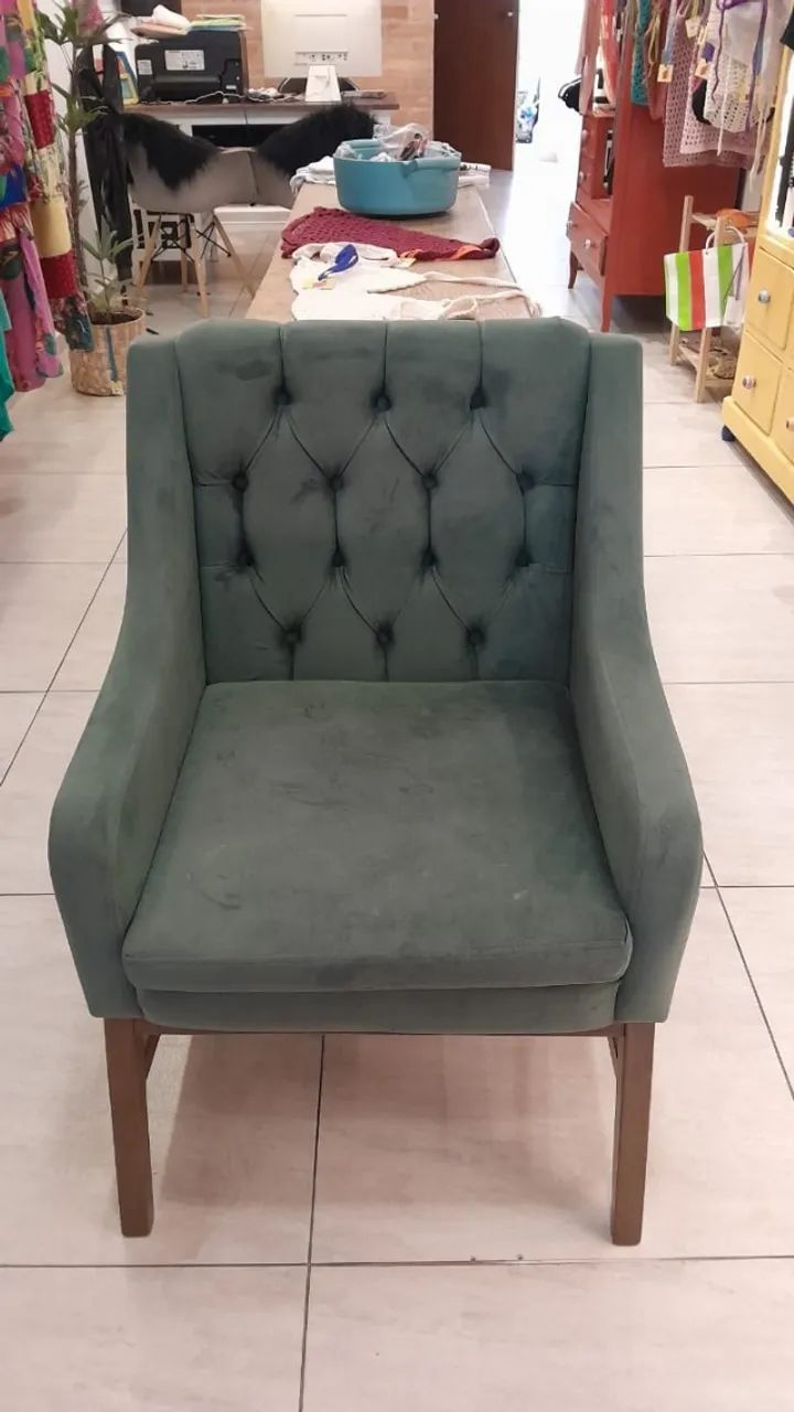 Poltrona veludo verde, super chique e nova 