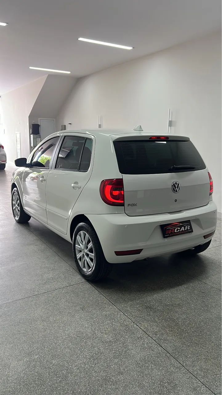 Volkswagen Fox 1.0 MI Total Flex 8V 5P 2013 - Foto 4