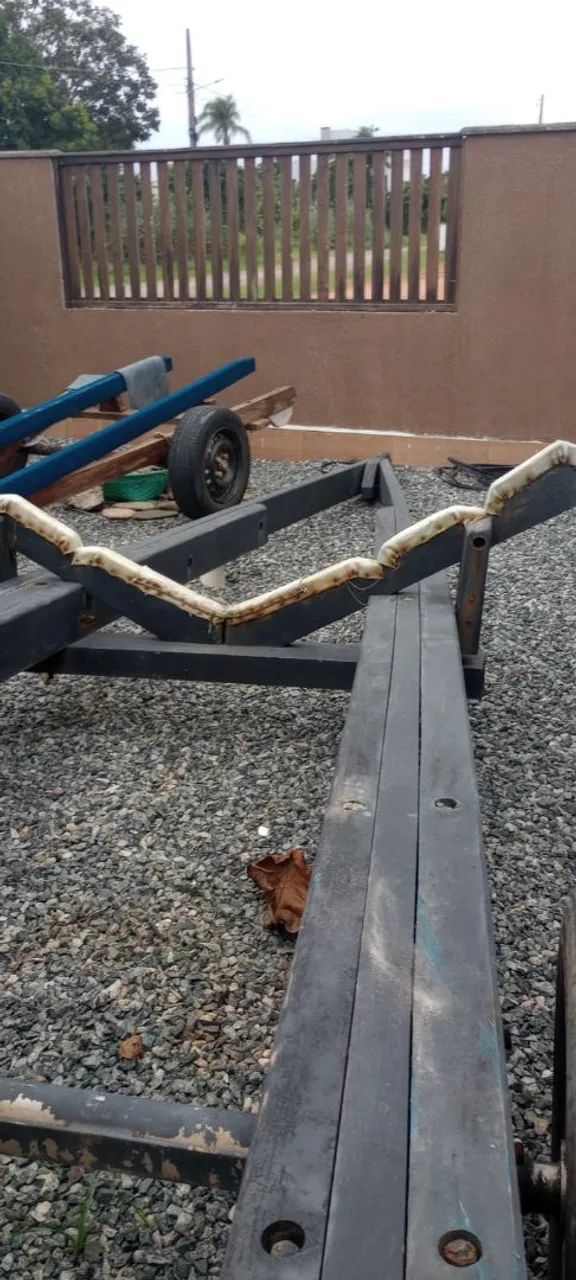 Carreta de encalhe para barco até 26 pés  - Foto 2