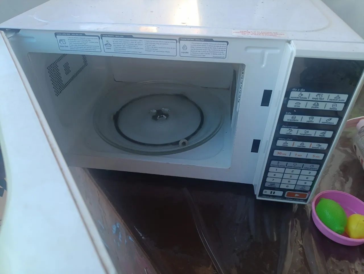 Vendo microondas e um capacete  - Foto 5