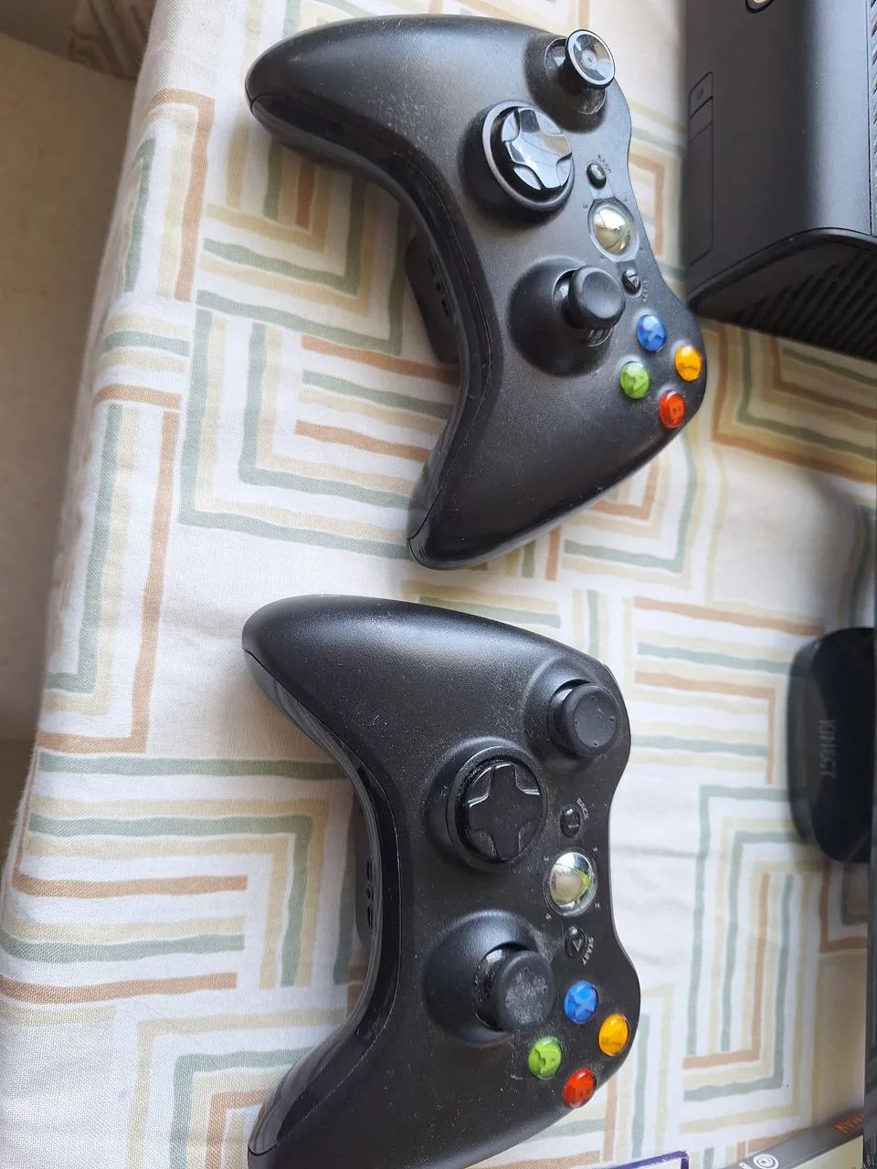 X box + kinect + 2 controles + jogos - Foto 2