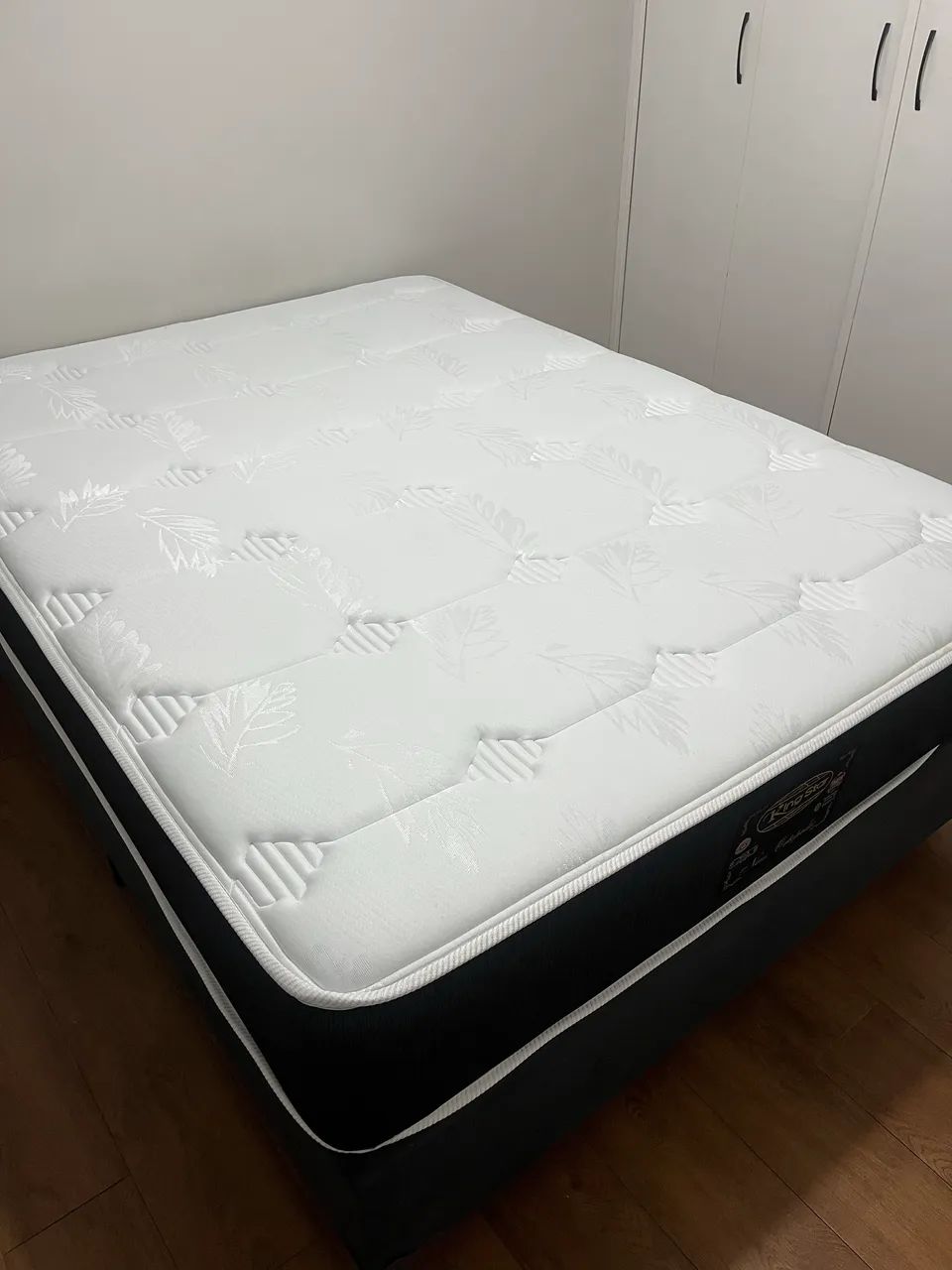 Vende-se cama com colchão ortopédico nova - Foto 4