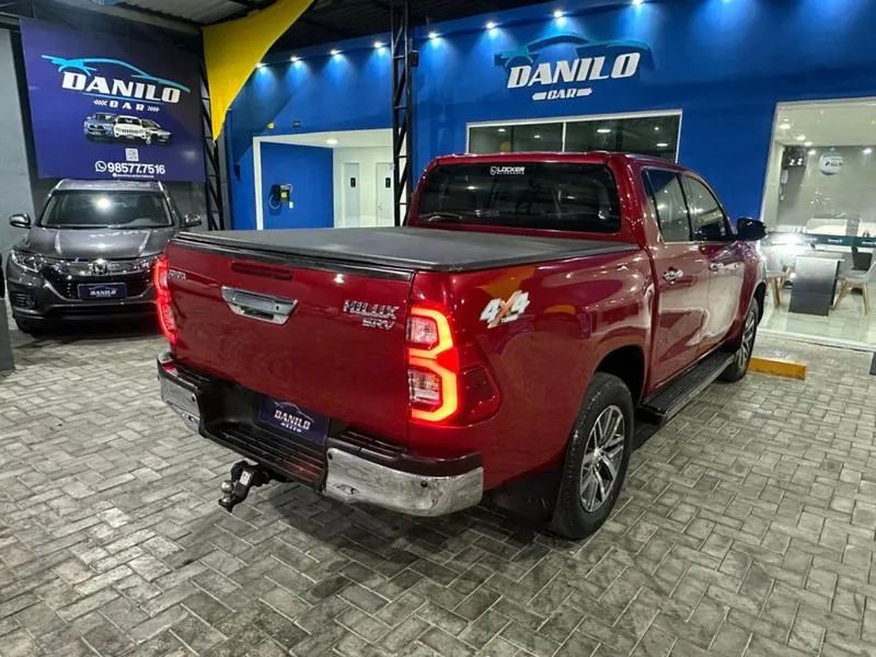 Toyota Hilux CD SRV 4X4 2.8 TDI Diesel Aut. 2017 - Foto 6