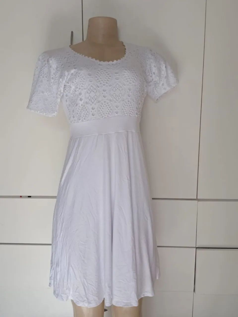 Vestido branco de malha tam 38