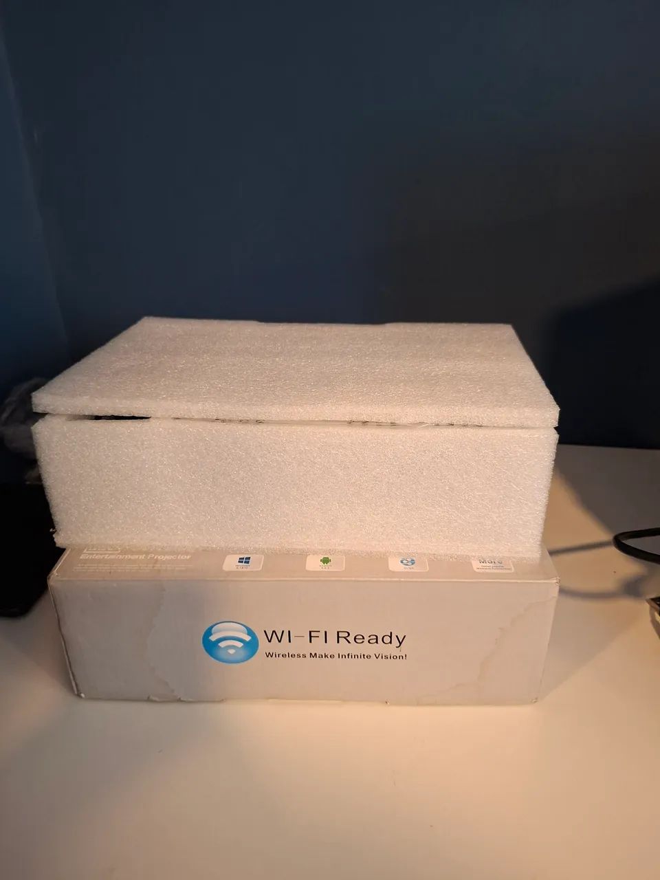 Projetor LED (LED Projector / Entertainment Projector - WiFi Home Theatre Projector) - Foto 2