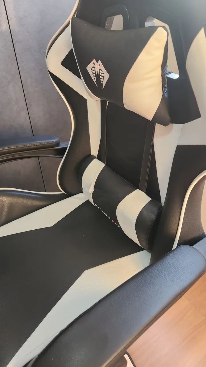 Cadeira Gamer Semi-nova 